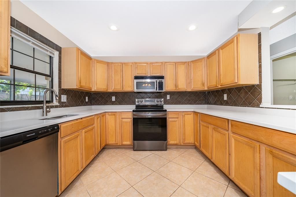 For Sale: $269,900 (3 beds, 2 baths, 1506 Square Feet)