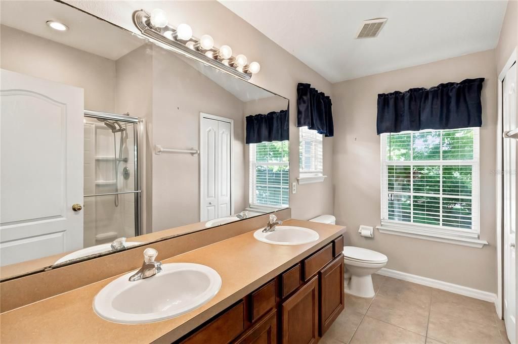 For Sale: $269,900 (3 beds, 2 baths, 1668 Square Feet)