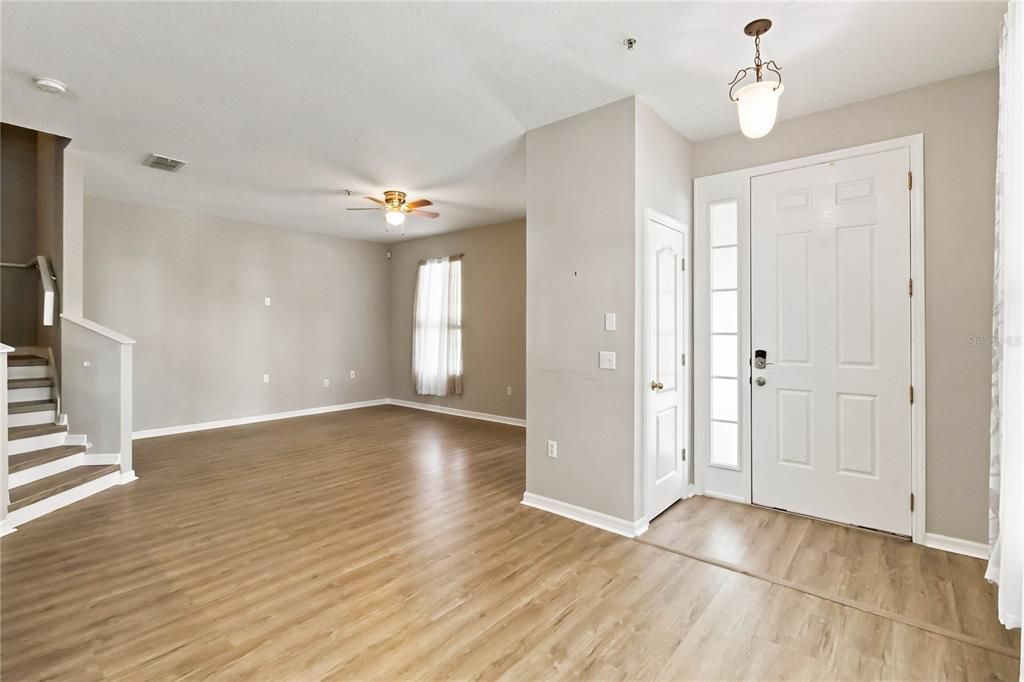 For Sale: $269,900 (3 beds, 2 baths, 1668 Square Feet)