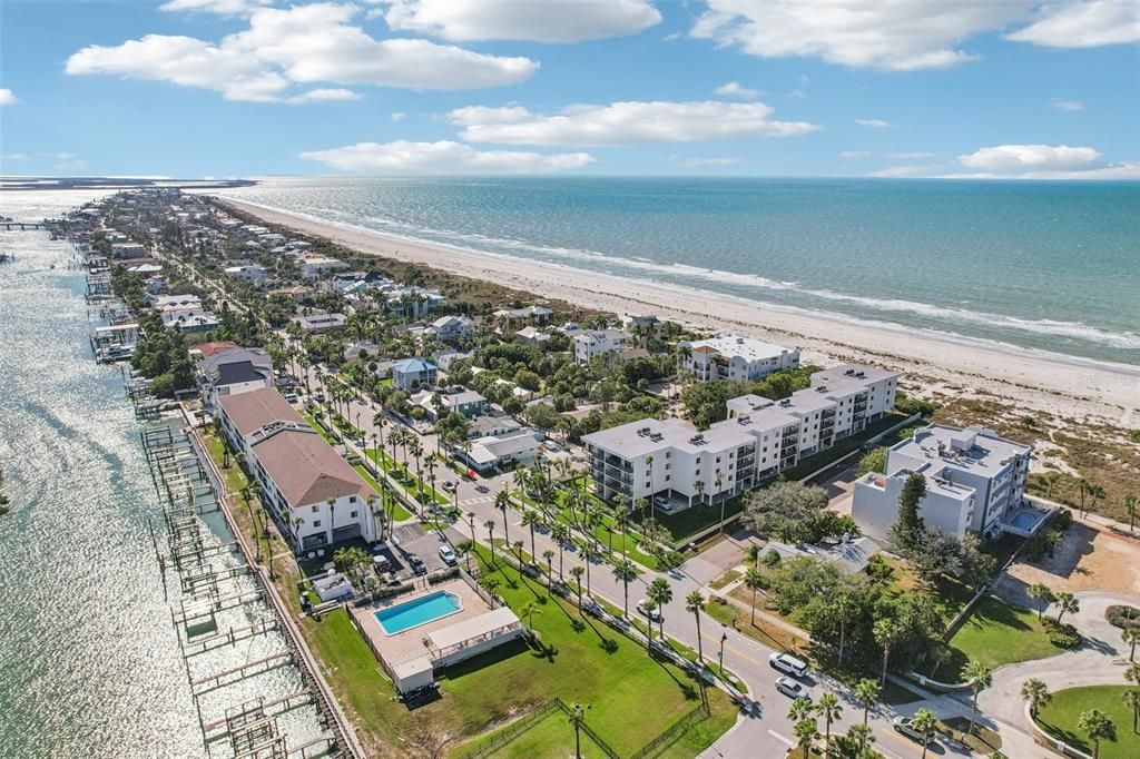 En Venta: $1,185,000 (3 camas, 2 baños, 1345 Pies cuadrados)