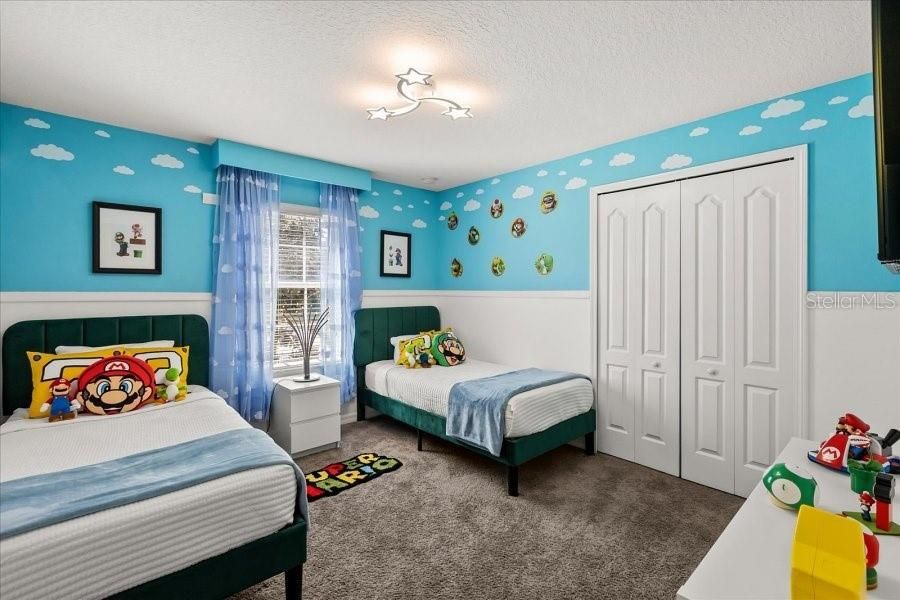For Sale: $490,000 (5 beds, 4 baths, 2024 Square Feet)