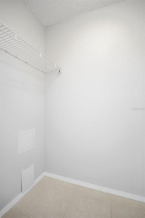 For Rent: $2,500 (3 beds, 2 baths, 1186 Square Feet)