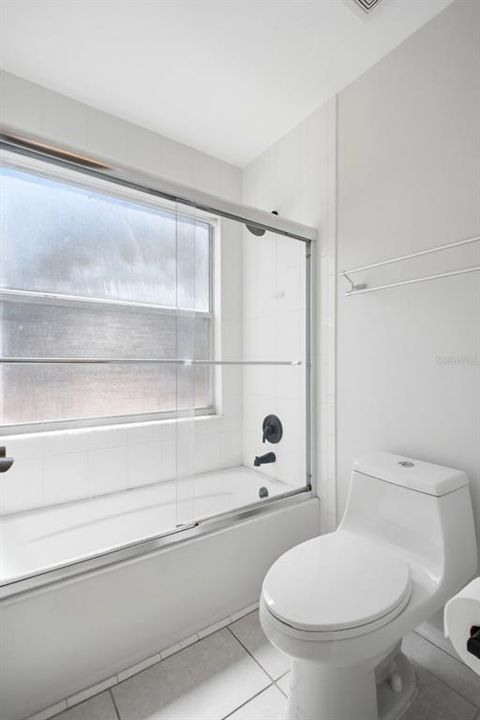 For Rent: $2,500 (3 beds, 2 baths, 1186 Square Feet)