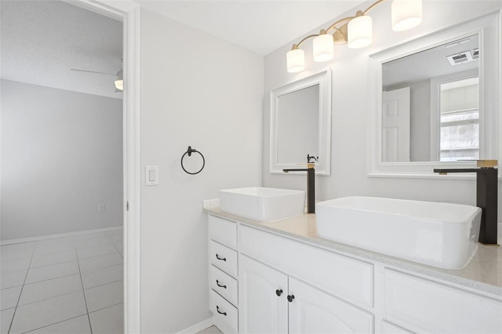 For Rent: $2,500 (3 beds, 2 baths, 1186 Square Feet)