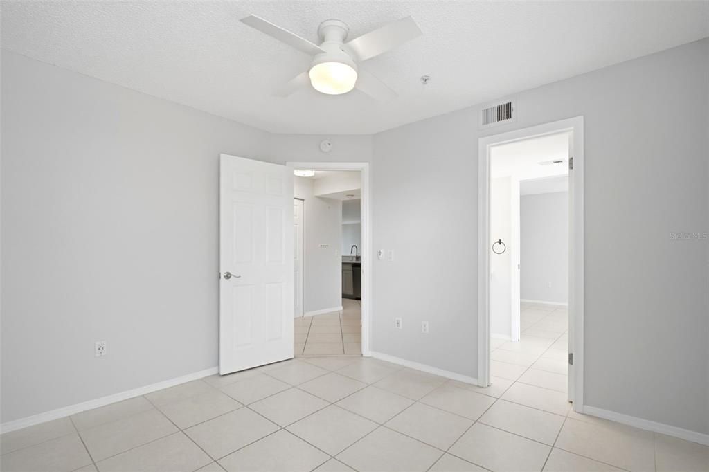 For Rent: $2,500 (3 beds, 2 baths, 1186 Square Feet)