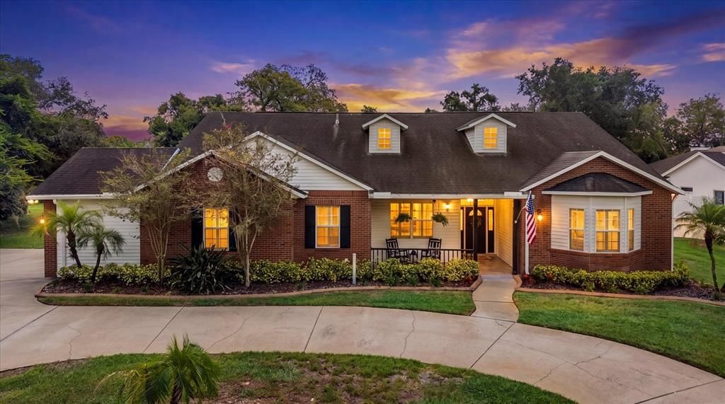 For Sale: $839,900 (4 beds, 2 baths, 3013 Square Feet)