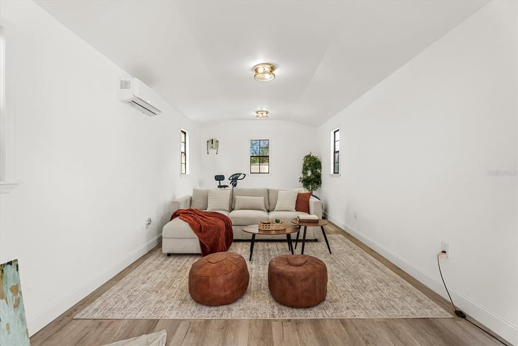 For Sale: $839,900 (4 beds, 2 baths, 3013 Square Feet)