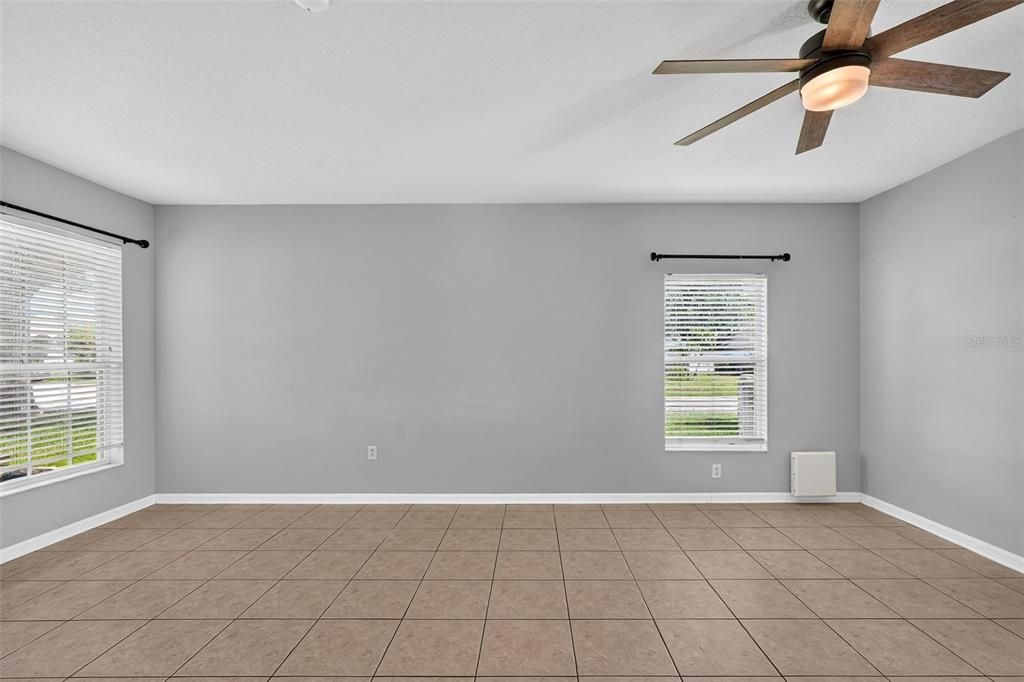 En Venta: $515,000 (4 camas, 2 baños, 2154 Pies cuadrados)