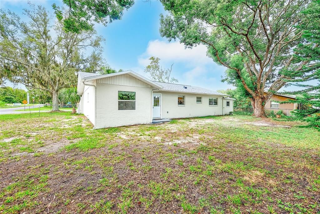 En Venta: $295,000 (3 camas, 2 baños, 1234 Pies cuadrados)