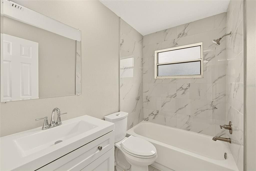 En Venta: $295,000 (3 camas, 2 baños, 1234 Pies cuadrados)