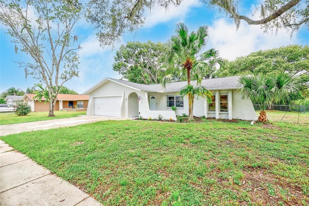En Venta: $295,000 (3 camas, 2 baños, 1234 Pies cuadrados)
