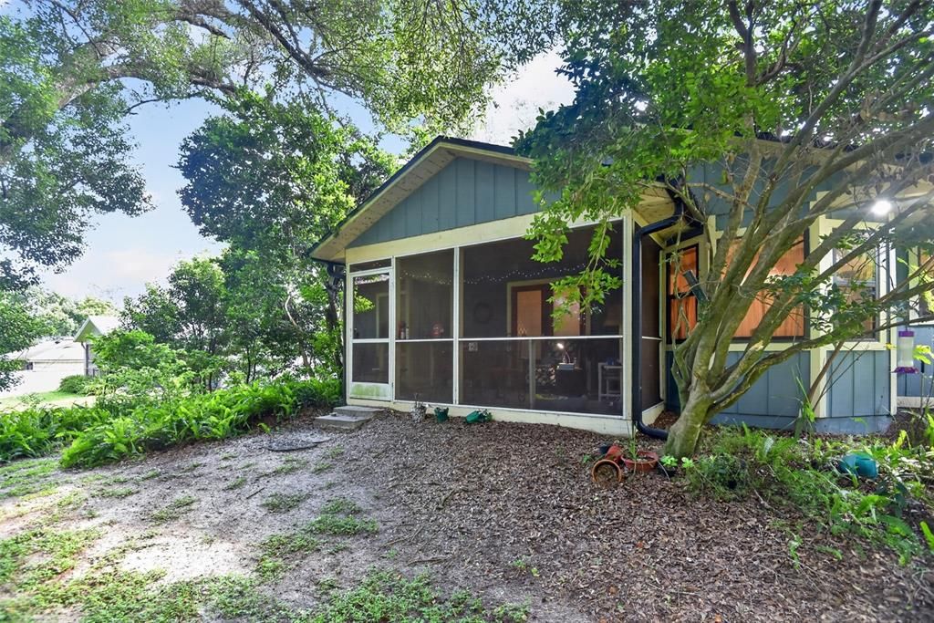 For Sale: $269,900 (3 beds, 2 baths, 1980 Square Feet)
