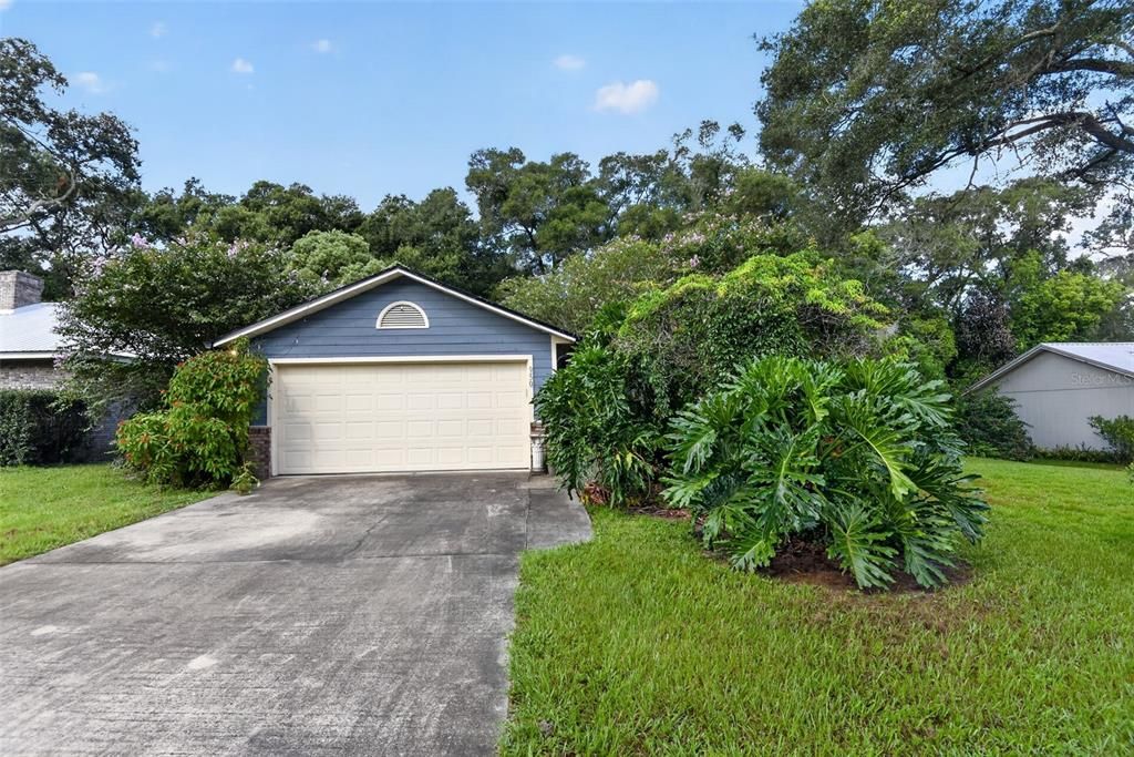 For Sale: $269,900 (3 beds, 2 baths, 1980 Square Feet)