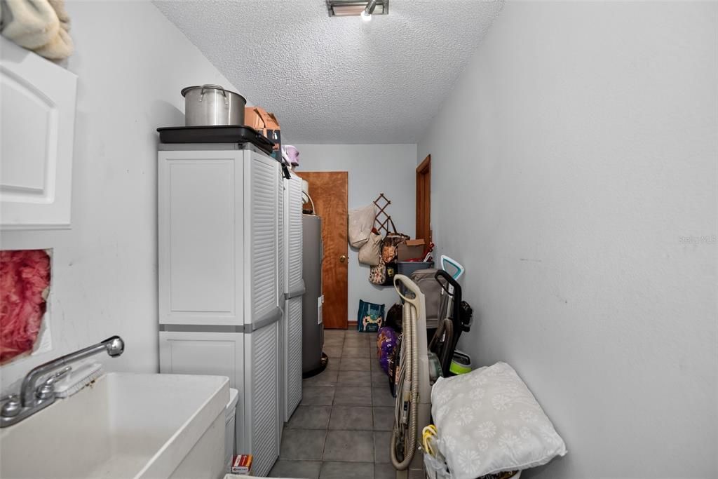 For Sale: $269,900 (3 beds, 2 baths, 1980 Square Feet)