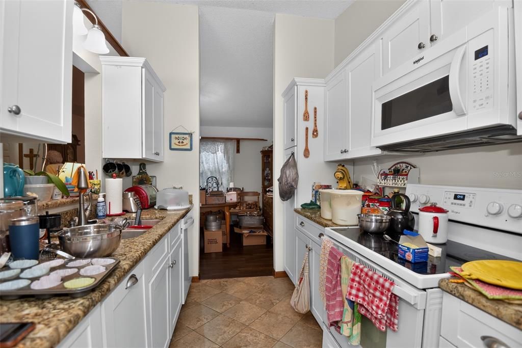 For Sale: $269,900 (3 beds, 2 baths, 1980 Square Feet)