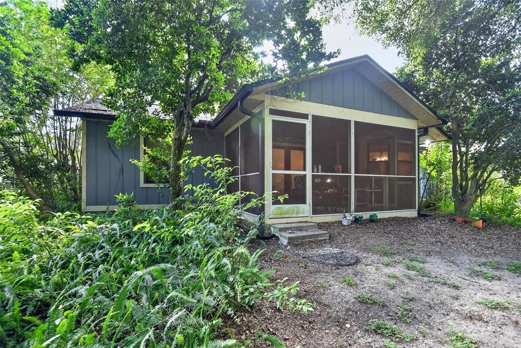 For Sale: $269,900 (3 beds, 2 baths, 1980 Square Feet)