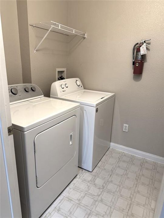 For Rent: $1,450 (1 beds, 1 baths, 856 Square Feet)