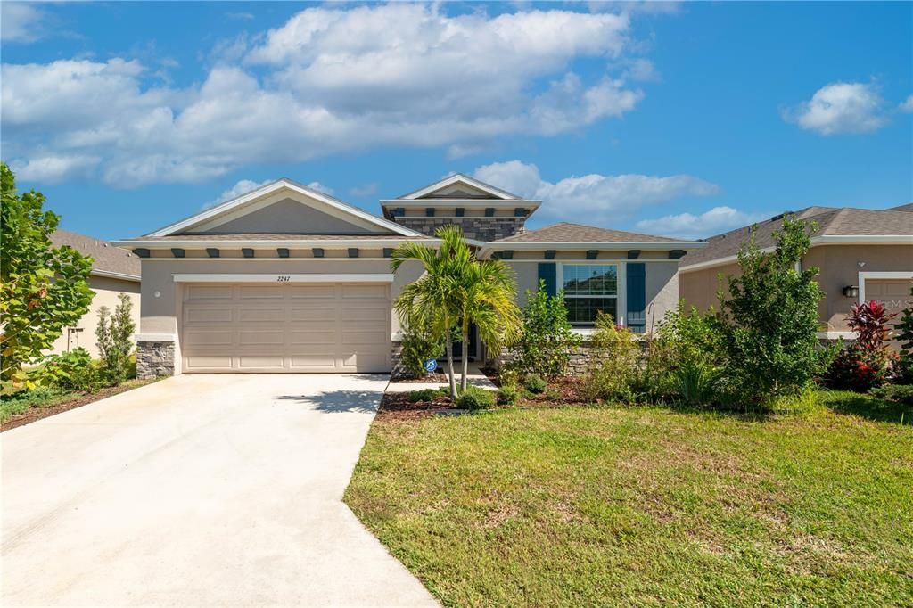 For Sale: $525,000 (4 beds, 2 baths, 2051 Square Feet)