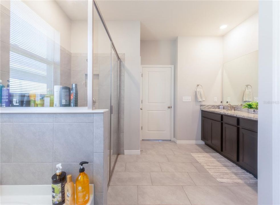 For Sale: $525,000 (4 beds, 2 baths, 2051 Square Feet)