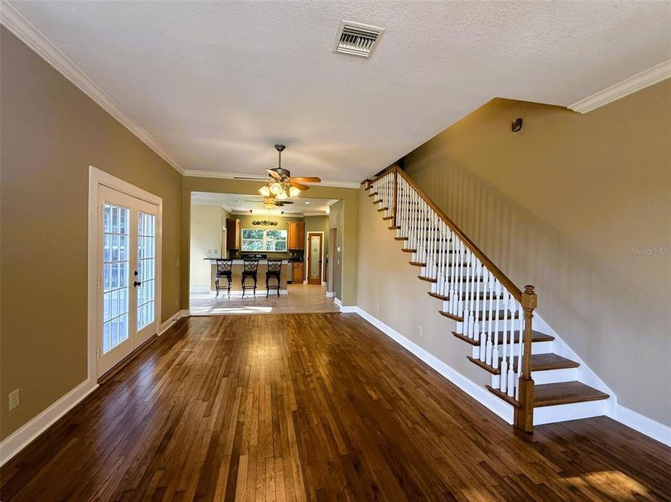 For Sale: $379,000 (4 beds, 2 baths, 2011 Square Feet)
