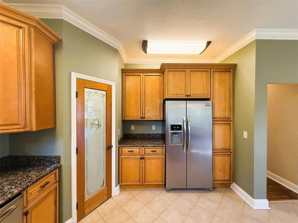 For Sale: $379,000 (4 beds, 2 baths, 2011 Square Feet)