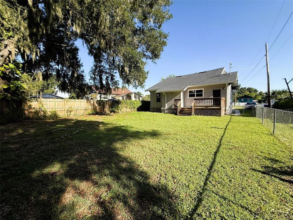 For Sale: $379,000 (4 beds, 2 baths, 2011 Square Feet)
