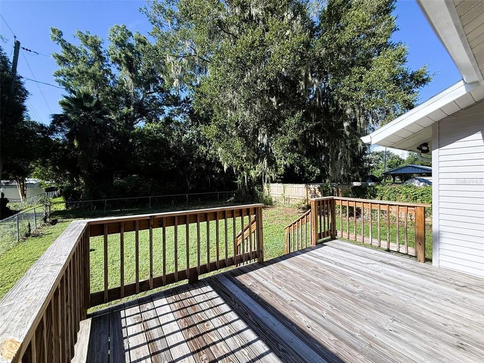 For Sale: $379,000 (4 beds, 2 baths, 2011 Square Feet)