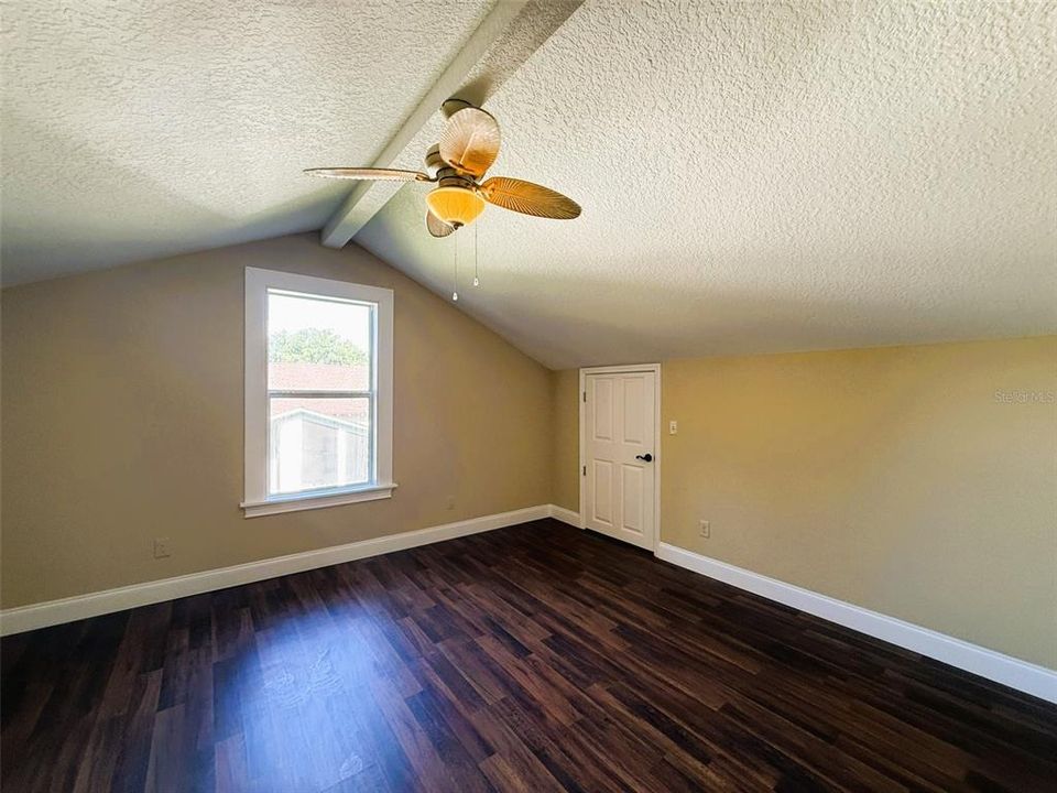 For Sale: $379,000 (4 beds, 2 baths, 2011 Square Feet)