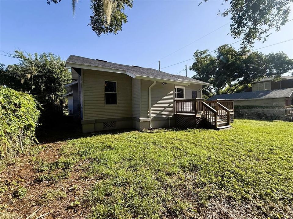 For Sale: $379,000 (4 beds, 2 baths, 2011 Square Feet)