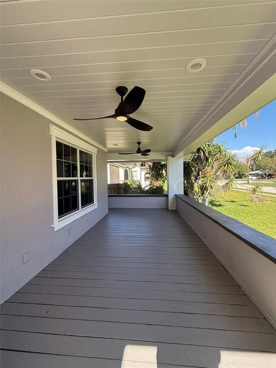 For Sale: $379,000 (4 beds, 2 baths, 2011 Square Feet)