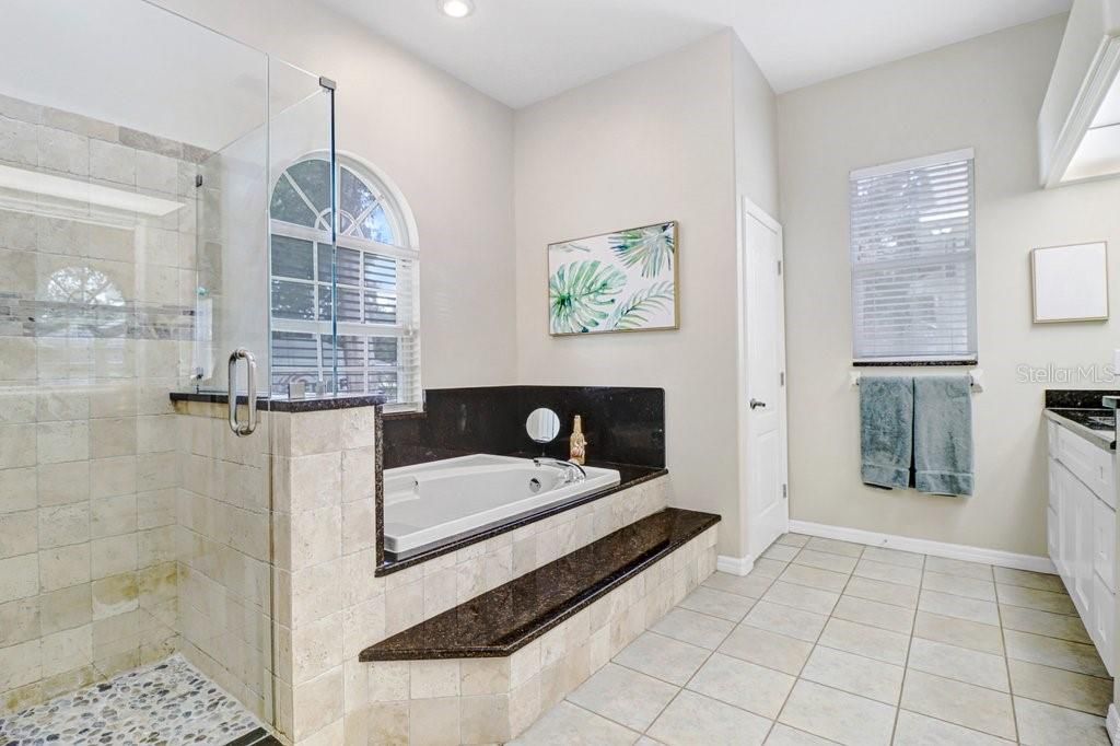 For Sale: $569,900 (4 beds, 3 baths, 2609 Square Feet)