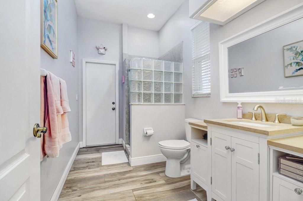 For Sale: $569,900 (4 beds, 3 baths, 2609 Square Feet)