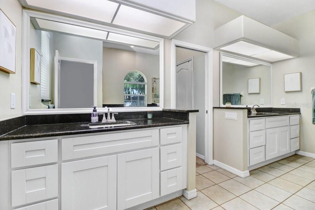 For Sale: $569,900 (4 beds, 3 baths, 2609 Square Feet)