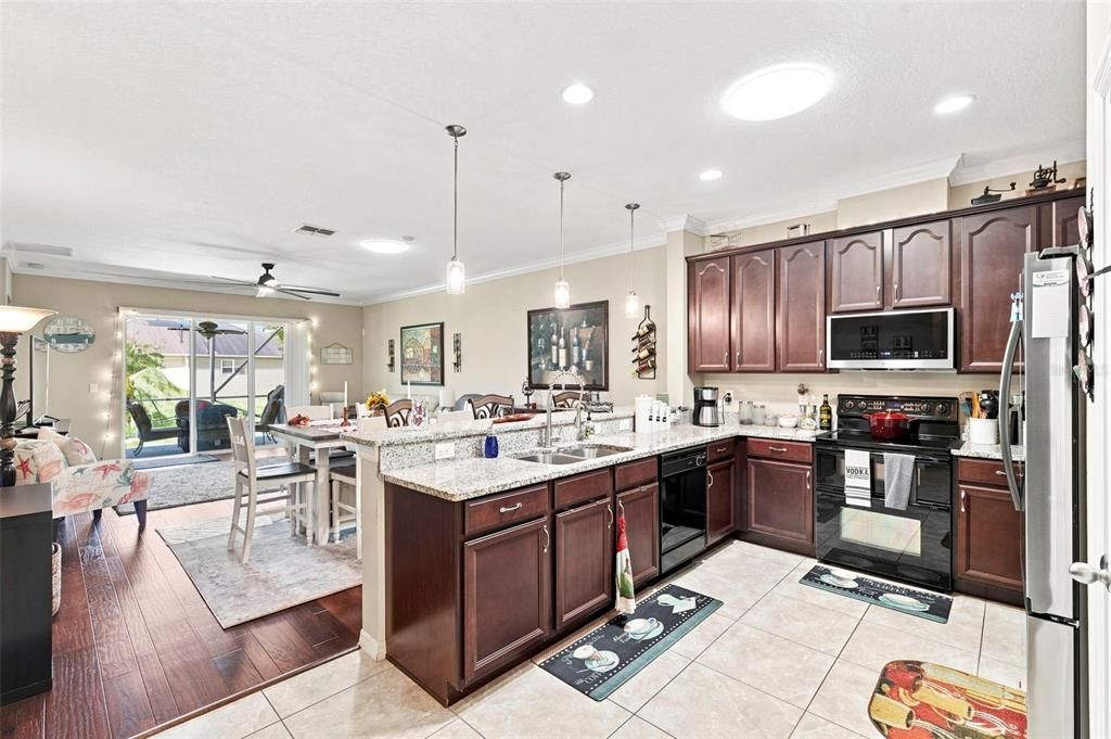 For Sale: $337,900 (3 beds, 2 baths, 1740 Square Feet)