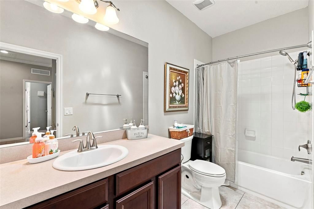 For Sale: $337,900 (3 beds, 2 baths, 1740 Square Feet)