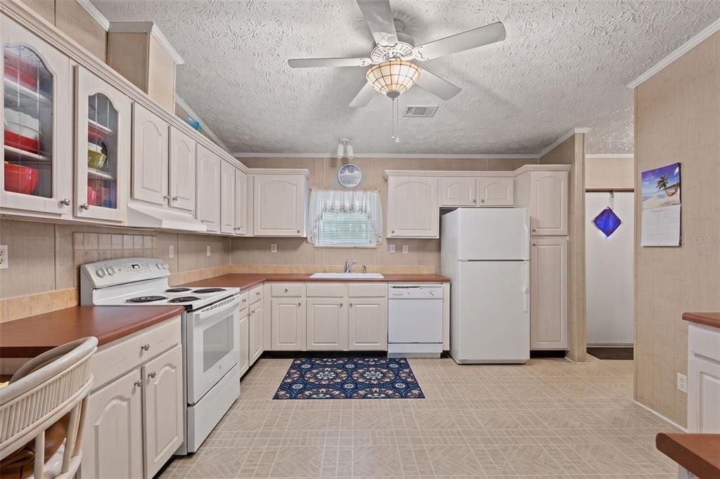 En Venta: $420,000 (3 camas, 2 baños, 1680 Pies cuadrados)