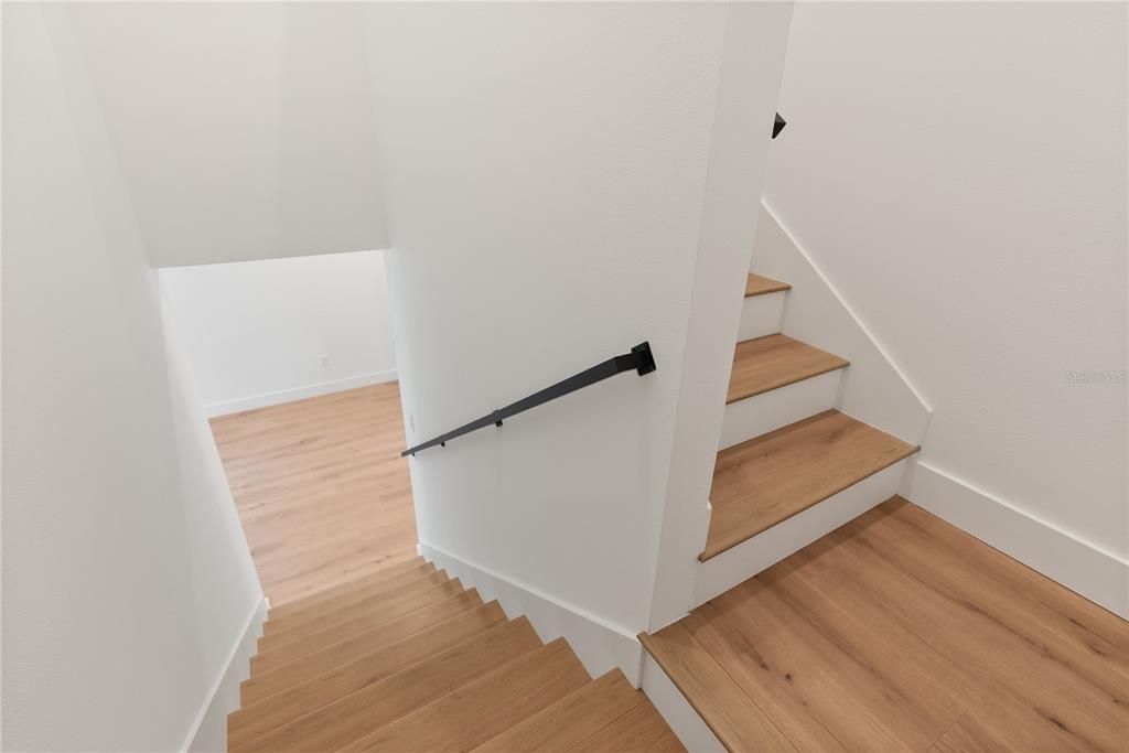 For Sale: $525,000 (3 beds, 2 baths, 1719 Square Feet)