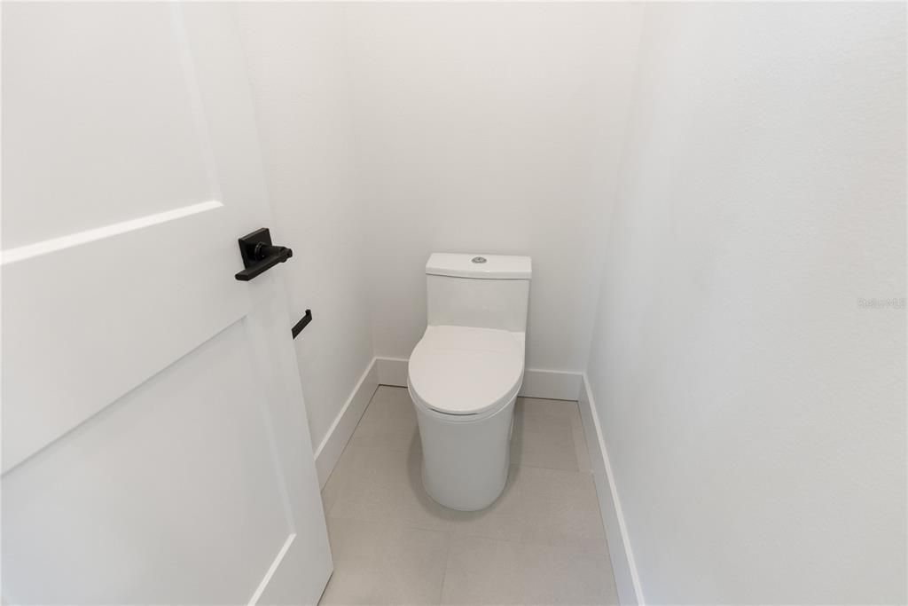 For Sale: $525,000 (3 beds, 2 baths, 1719 Square Feet)