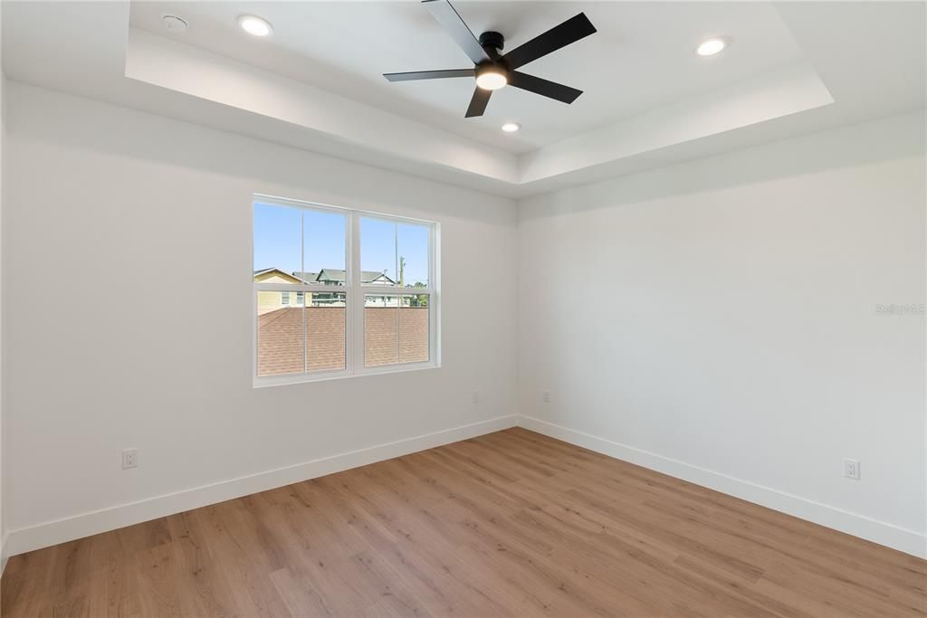 For Sale: $525,000 (3 beds, 2 baths, 1719 Square Feet)