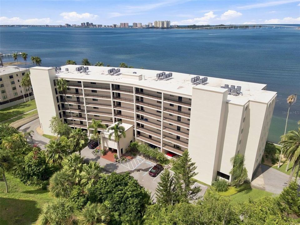 En Venta: $745,000 (2 camas, 2 baños, 2170 Pies cuadrados)