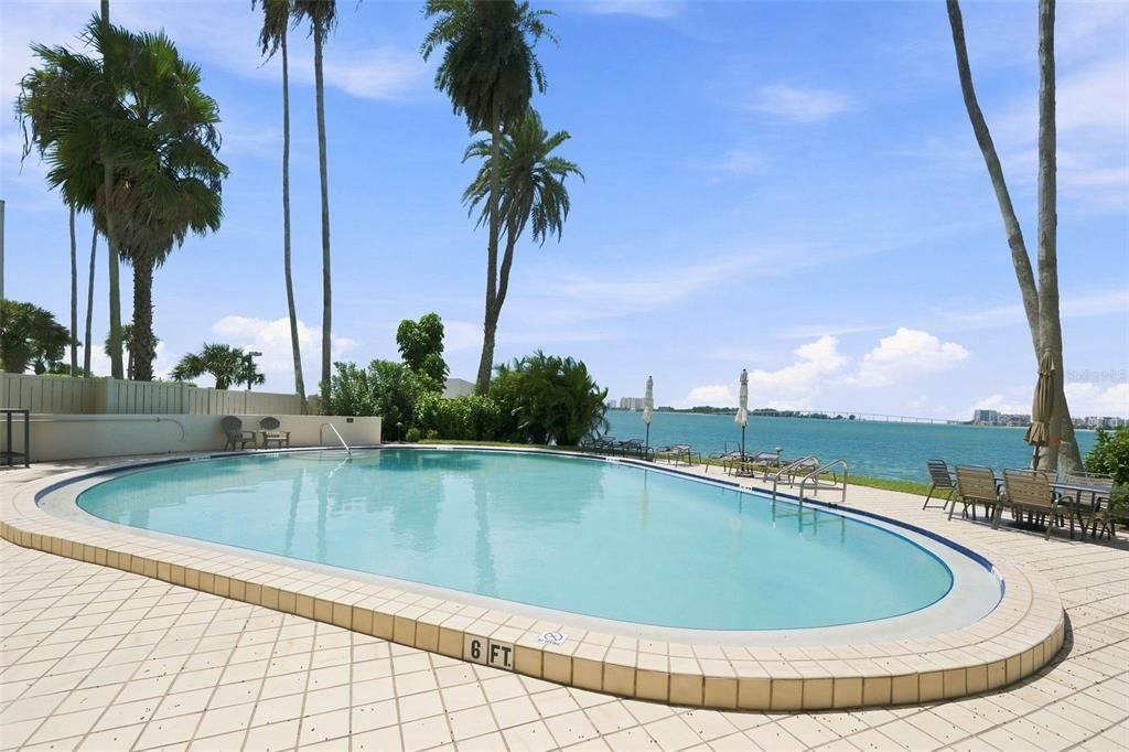 En Venta: $745,000 (2 camas, 2 baños, 2170 Pies cuadrados)
