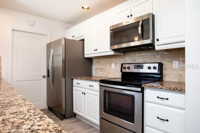 For Rent: $1,900 (3 beds, 2 baths, 1427 Square Feet)