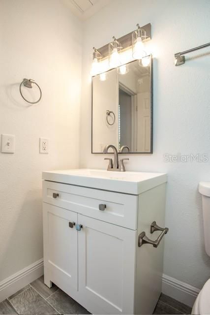 For Rent: $1,900 (3 beds, 2 baths, 1427 Square Feet)