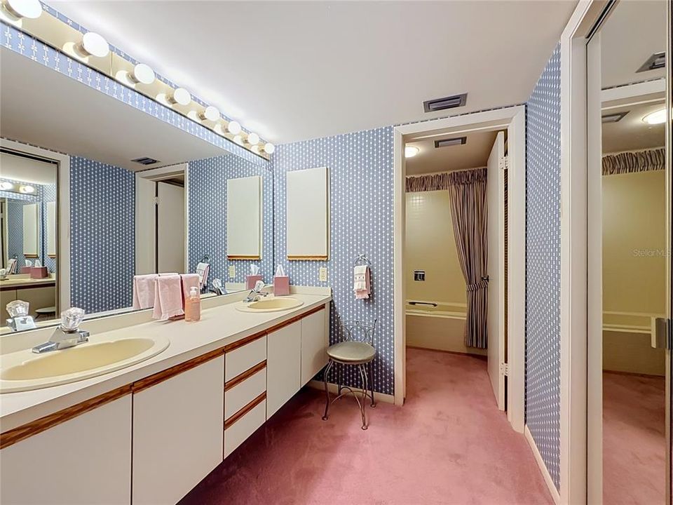 En Venta: $225,000 (2 camas, 2 baños, 1390 Pies cuadrados)