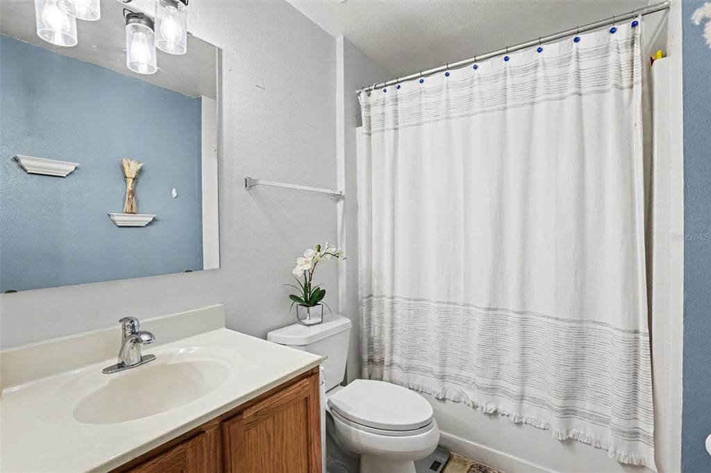 For Sale: $269,999 (3 beds, 2 baths, 1670 Square Feet)