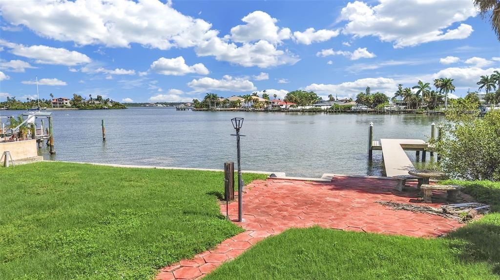 For Sale: $1,250,000 (0.37 acres)