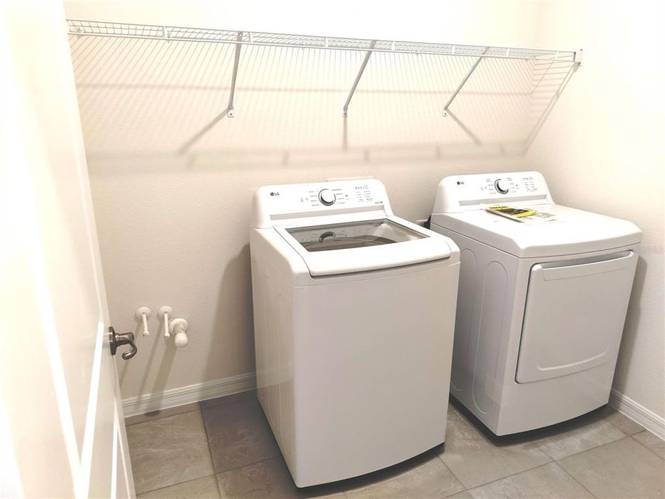 For Rent: $2,097 (4 beds, 2 baths, 2031 Square Feet)