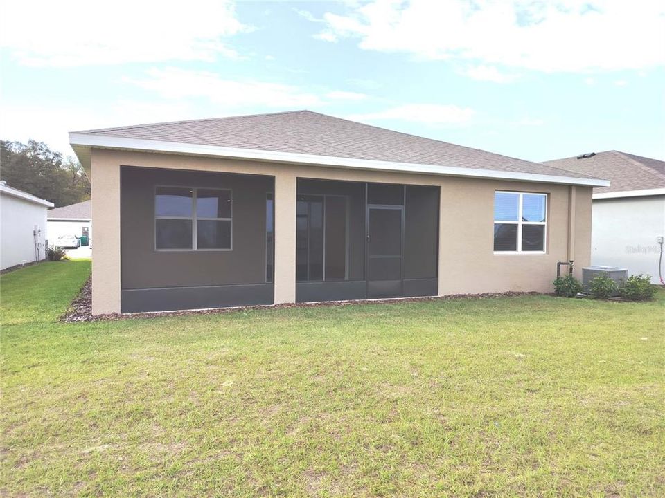 For Rent: $2,097 (4 beds, 2 baths, 2031 Square Feet)