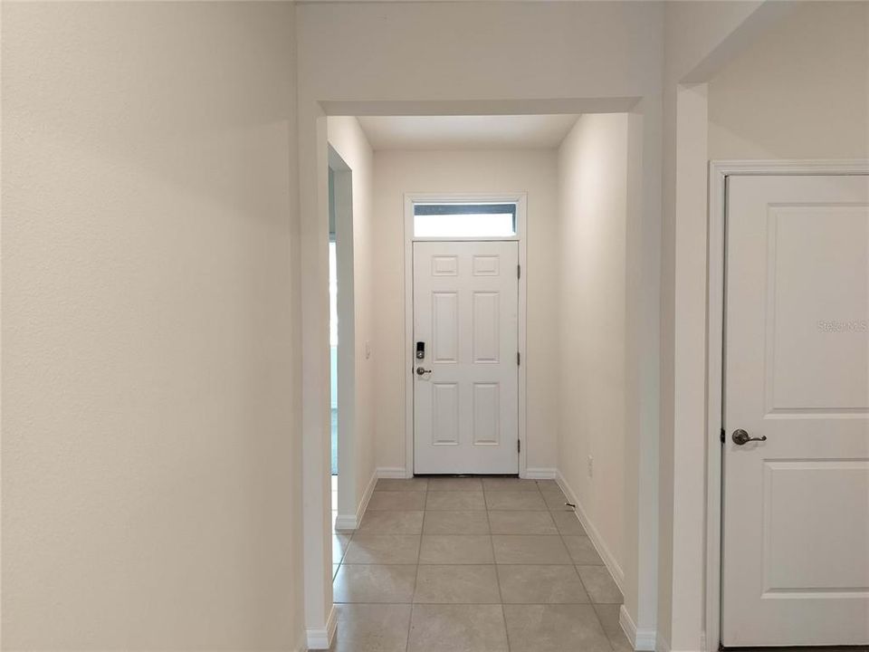 For Rent: $2,097 (4 beds, 2 baths, 2031 Square Feet)
