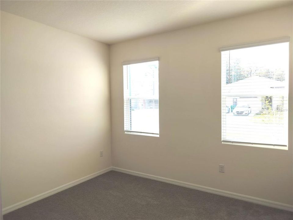 For Rent: $2,097 (4 beds, 2 baths, 2031 Square Feet)
